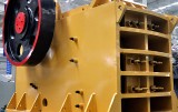 The use of the jaw crusher bracket