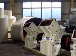 hammer crusher in workshop