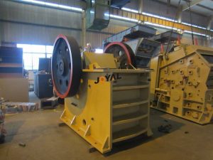 How to reduce the dust of jaw crusher